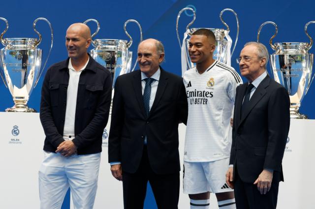 1721130533155075918.png florentino 2.png